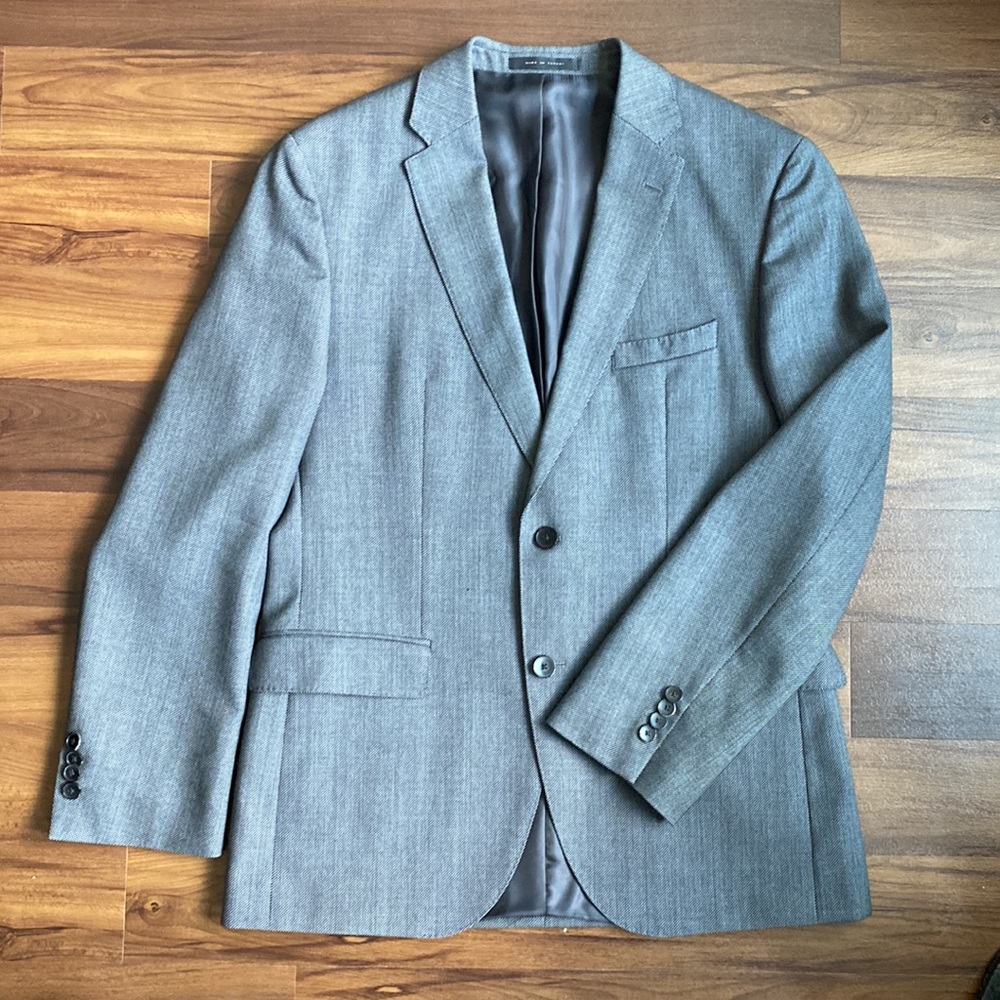 Hugo Boss Grey Suit 42R